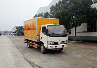 东风小多利卡易燃液体厢式运输车（蓝牌）