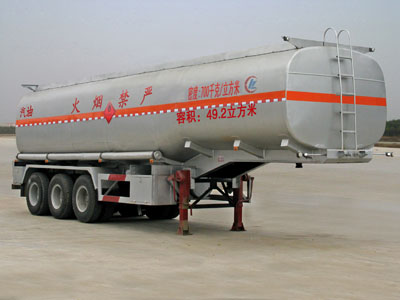 程力威牌CLW9403GYY型运油半挂车