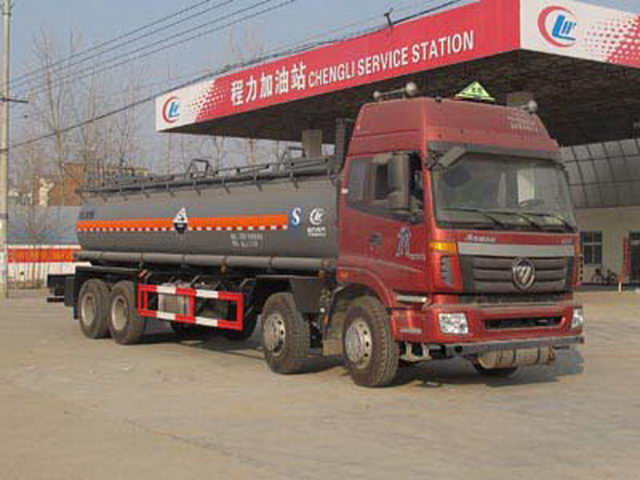 程力威牌CLW5310GFWB5型腐蚀性物品罐式运输车