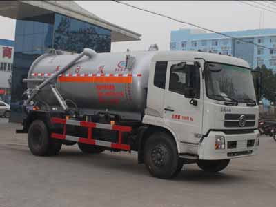 程力威牌CLW5161GXWD5型吸污车