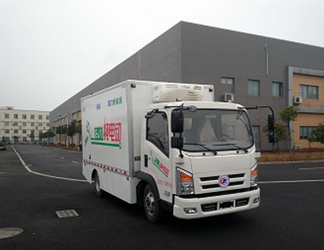 程力威牌CLW5071XLCBEV型纯电动冷藏车