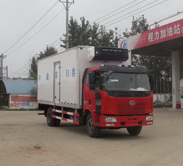程力威牌CLW5161XLCC4型冷藏车