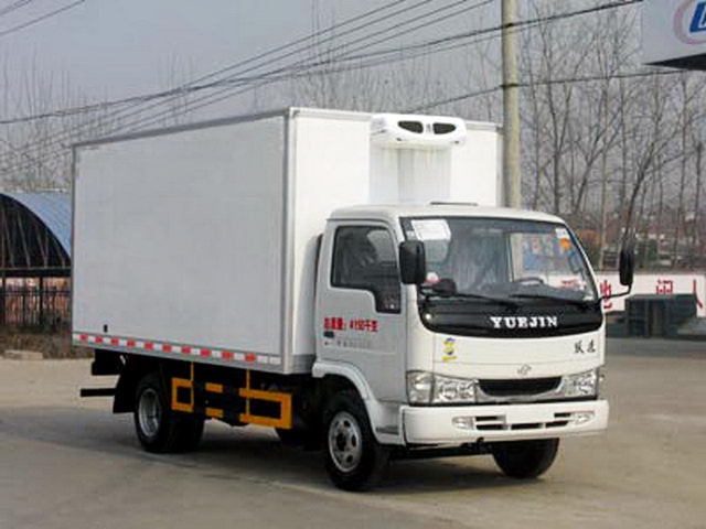 程力威牌CLW5040XLC3型冷藏车